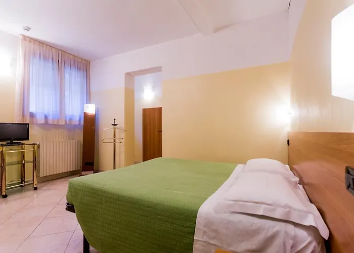 Fattori Hotel 2*