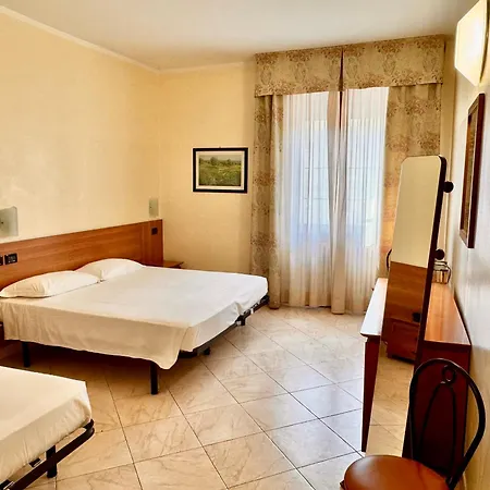 Fattori Hotel 2*